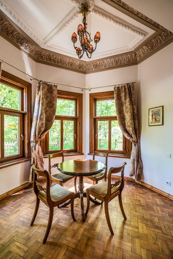 Villa Apartments By The Sea Liepāja Extérieur photo
